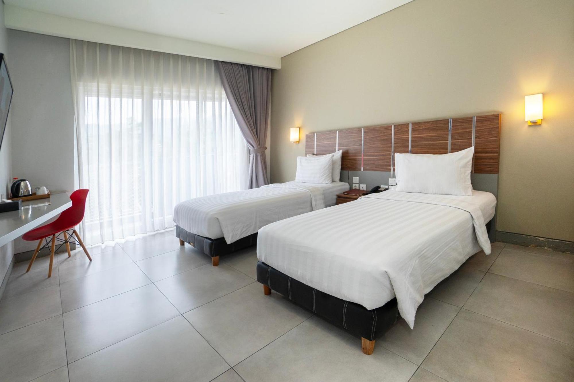 Bess Resort And Waterpark Lawang Sumberwaras Extérieur photo